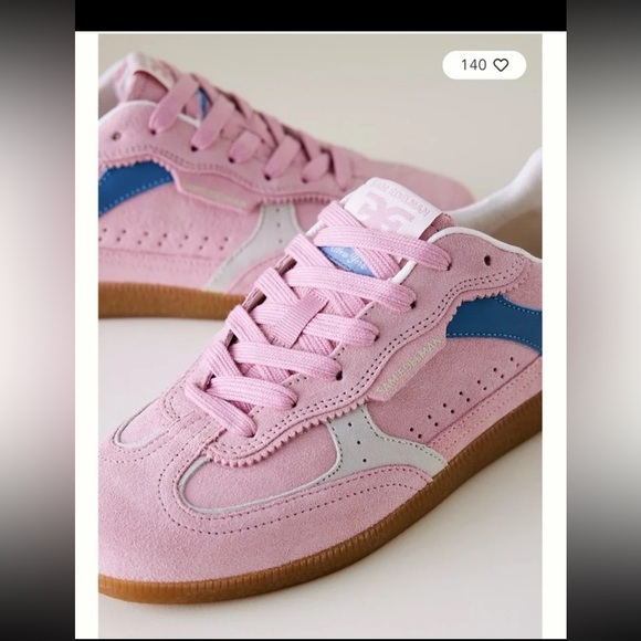 Sam Edelman Kallen Sneaker in Lolita Pink/Flex Navy Suede
size 9.5 - Picture 6 of 12